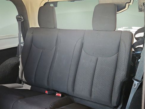 Used 2015 Jeep Wrangler Sport image 13