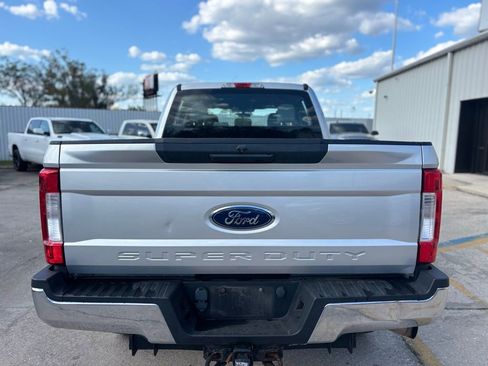 Used 2019 Ford F250 XL w/ STX Appearance Package image 4