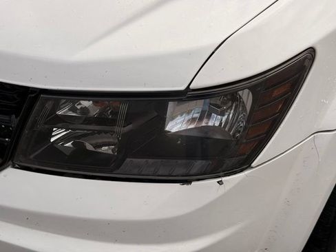 Used 2018 Dodge Journey SE w/ Blacktop Package FWD image 10