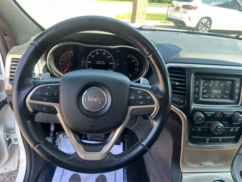 Used 2015 Jeep Grand Cherokee Laredo w/ Quick Order Package 23E image 29
