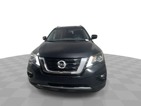 Used 2020 Nissan Pathfinder SV image 3