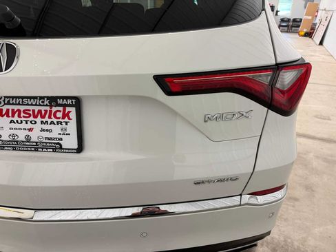 Used 2024 Acura MDX SH-AWD w/ Technology Package image 18