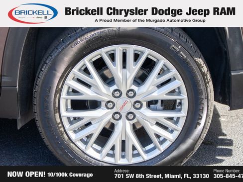 Used 2024 GMC Acadia Elevation image 33