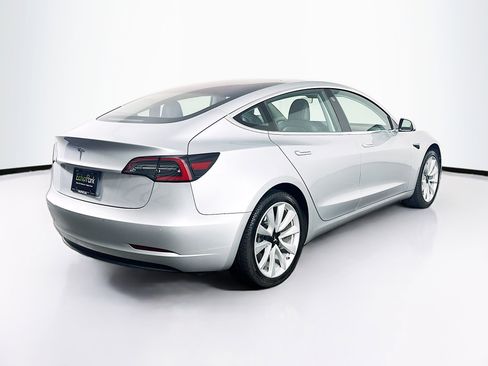 Used 2018 Tesla Model 3 Long Range image 9