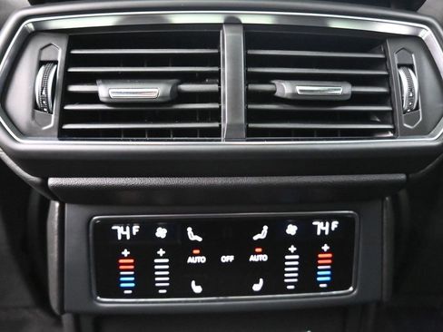 Used 2019 Lamborghini Urus image 23