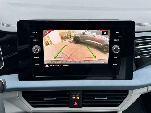New 2026 Volkswagen Jetta SE FWD image 22