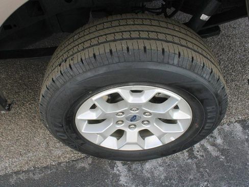 Used 2023 Ford F150 XLT image 7