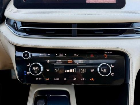 Used 2023 INFINITI QX60 Luxe w/ Performance Audio Package FWD image 26