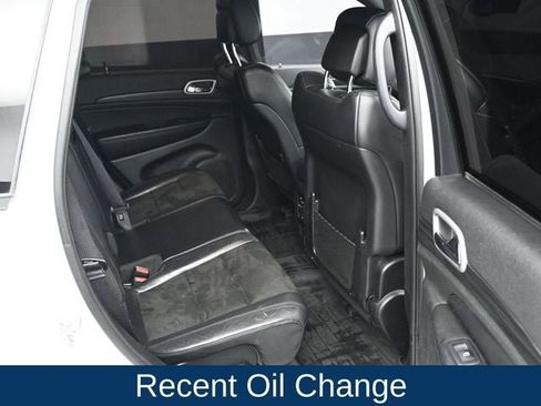 Used 2019 Jeep Grand Cherokee Altitude image 14