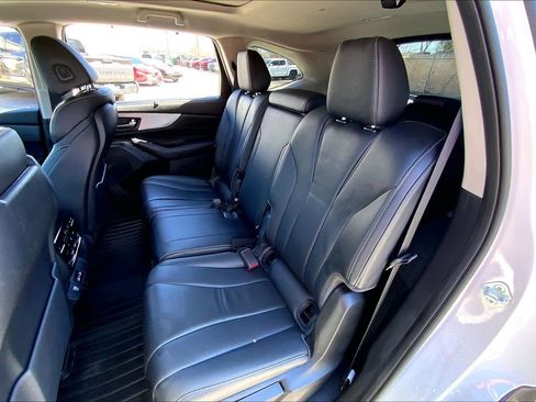 Used 2023 Acura MDX SH-AWD w/ Technology Package image 21