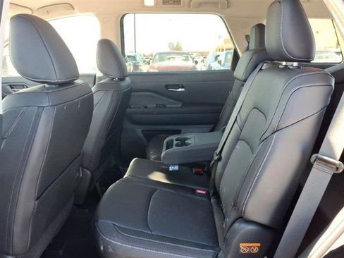 New 2026 Nissan Pathfinder SL image 29