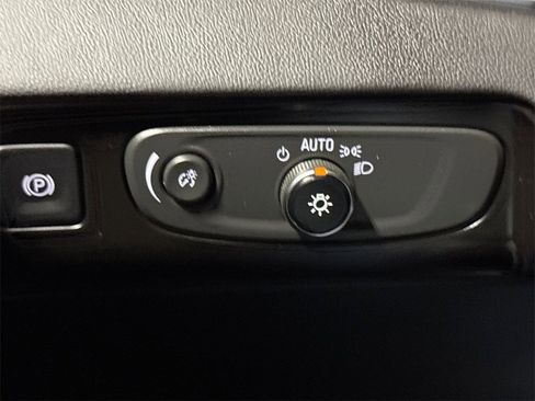 Used 2018 Buick Enclave Premium w/ Experience Buick Package image 18