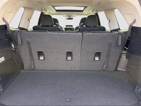 Certified 2022 Subaru Ascent Limited w/ Technology Package image 5