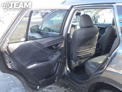 Used 2025 Subaru Outback Limited image 24