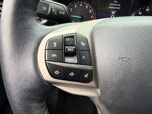 Certified 2022 Ford Explorer Limited w/ Equipment Group 301A AWD/4WD image 19