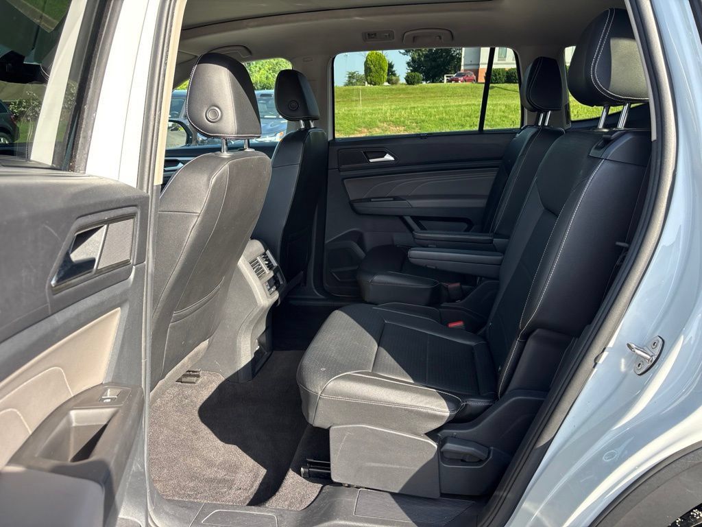 Certified 2022 Volkswagen Atlas SE FWD image 25