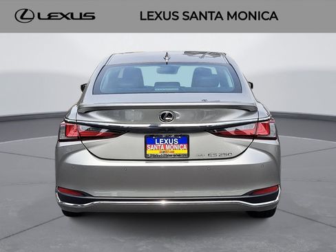 Used 2021 Lexus ES 250 w/ Premium Package AWD/4WD image 6