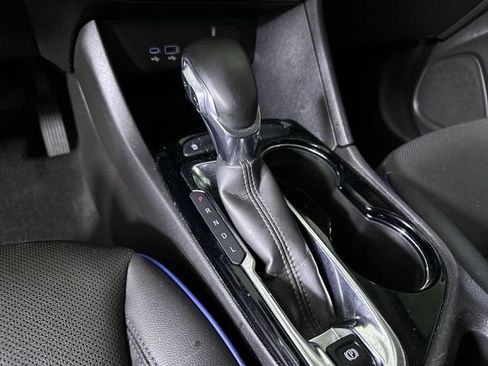 Used 2025 Buick Encore GX Sport Touring FWD image 16