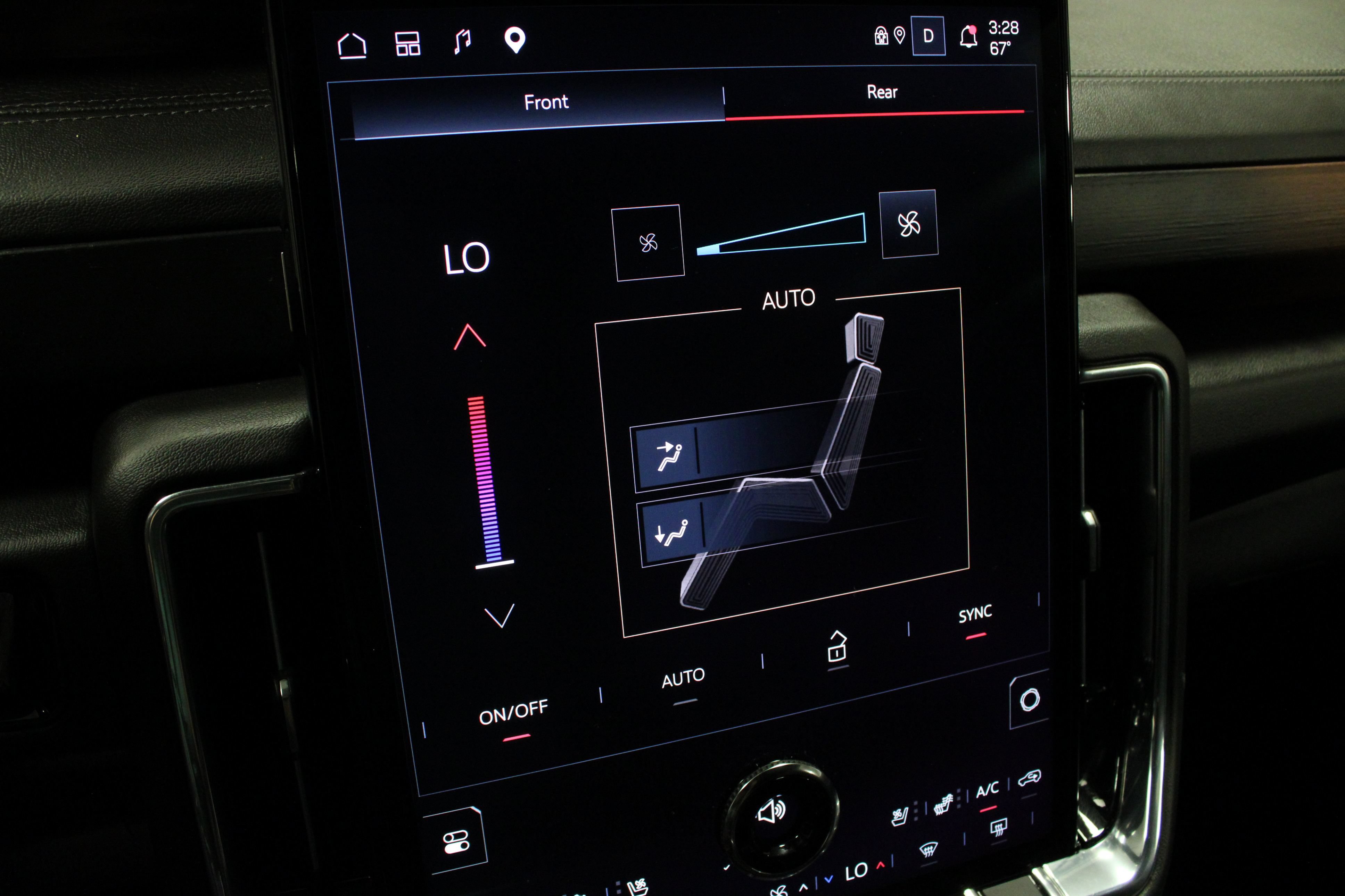 Used 2025 GMC Yukon Denali AWD/4WD image 29