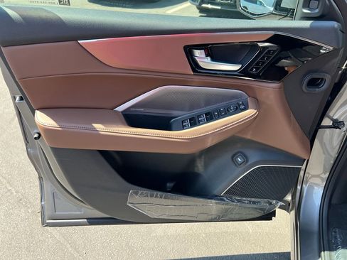 Used 2026 Acura MDX w/ Technology Package image 11