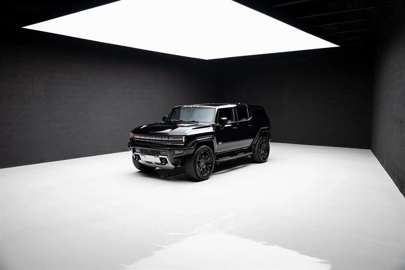 Used 2024 GMC Hummer EV 2X w/ LPO, Illumination Package AWD/4WD image 58