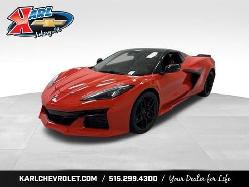 Used 2025 Chevrolet Corvette Z06 RWD image 1
