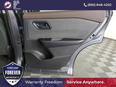 Used 2023 Nissan Rogue S FWD image 29