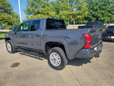 Certified 2025 Toyota Tacoma SR5 RWD image 3