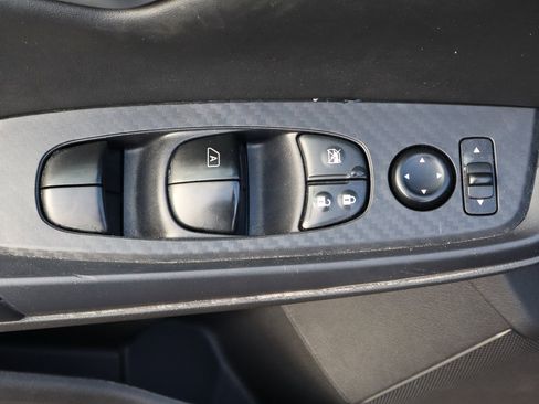 Used 2024 Nissan Sentra SV image 14