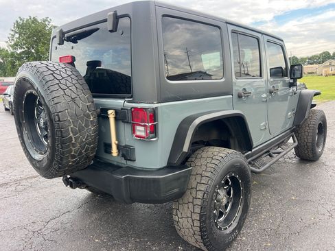 Used 2015 Jeep Wrangler Unlimited Sport w/ Power Convenience Group AWD/4WD image 7