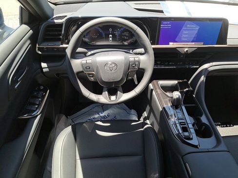 New 2026 Toyota Crown XLE image 12