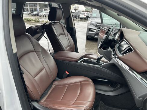 Used 2018 Buick Enclave Avenir w/ Avenir Technology Package image 19