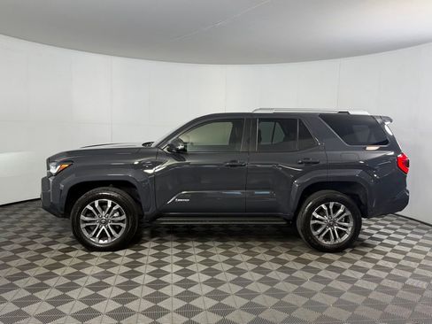 Used 2025 Toyota 4Runner Limited AWD/4WD image 8