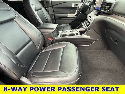 Certified 2023 Ford Explorer XLT w/ Equipment Group 202A image 11