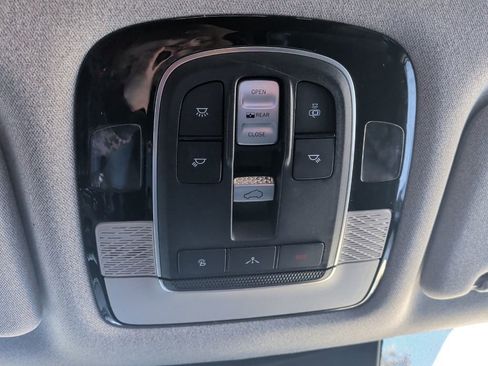 Used 2021 Hyundai Palisade Limited image 30