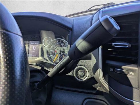 Used 2019 RAM 2500 Big Horn image 13