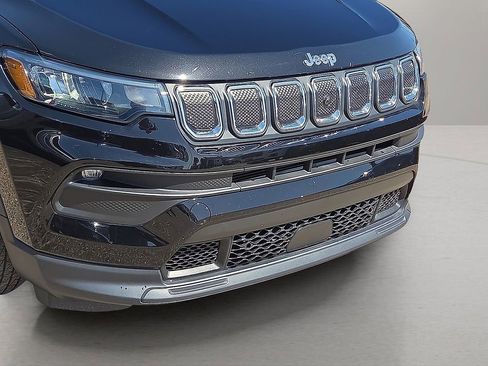 Used 2022 Jeep Compass Latitude w/ Sun and Sound Group image 10