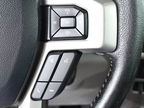 Used 2016 Ford F150 Lariat w/ Equipment Group 502A Luxury AWD/4WD image 34