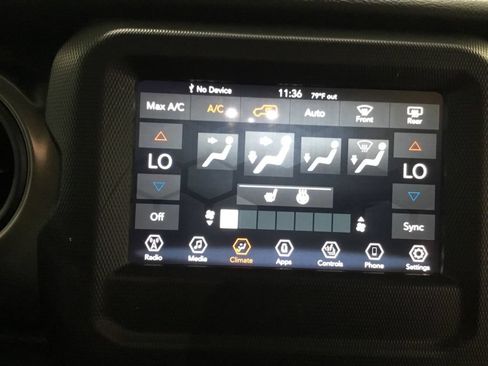 Used 2022 Jeep Wrangler Unlimited Sport AWD/4WD image 32