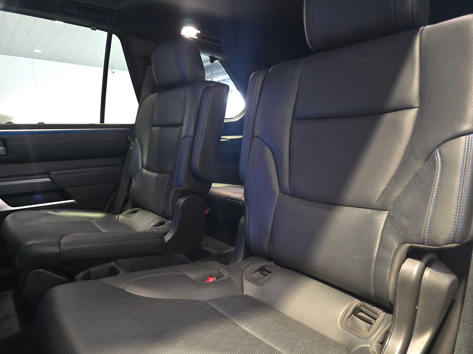 Used 2024 Toyota Sequoia Platinum AWD/4WD image 19