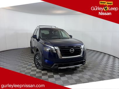 Certified 2025 Nissan Pathfinder SL w/ SL Premium Package