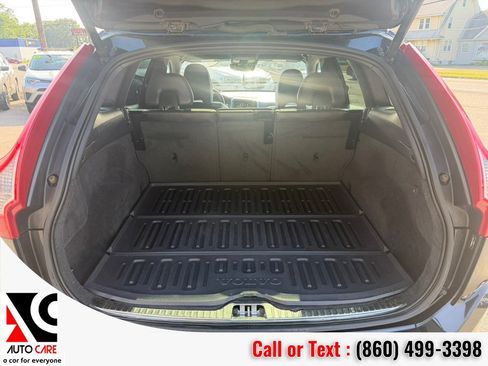 Used 2015 Volvo XC60 T6 Platinum w/ Climate Package AWD/4WD image 13