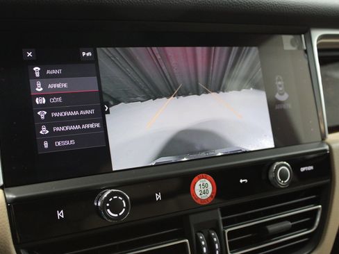 New 2026 Porsche Macan image 33