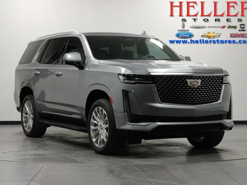 Used 2023 Cadillac Escalade Premium Luxury image 1