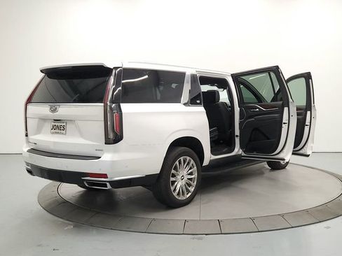 Used 2021 Cadillac Escalade ESV Premium Luxury AWD/4WD image 15