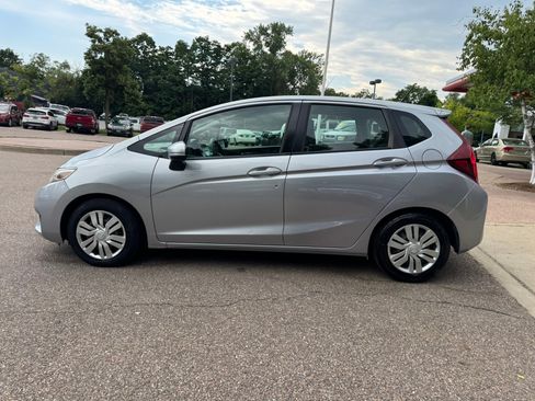 Used 2017 Honda Fit LX image 4