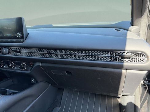 Used 2023 Honda HR-V Sport image 17