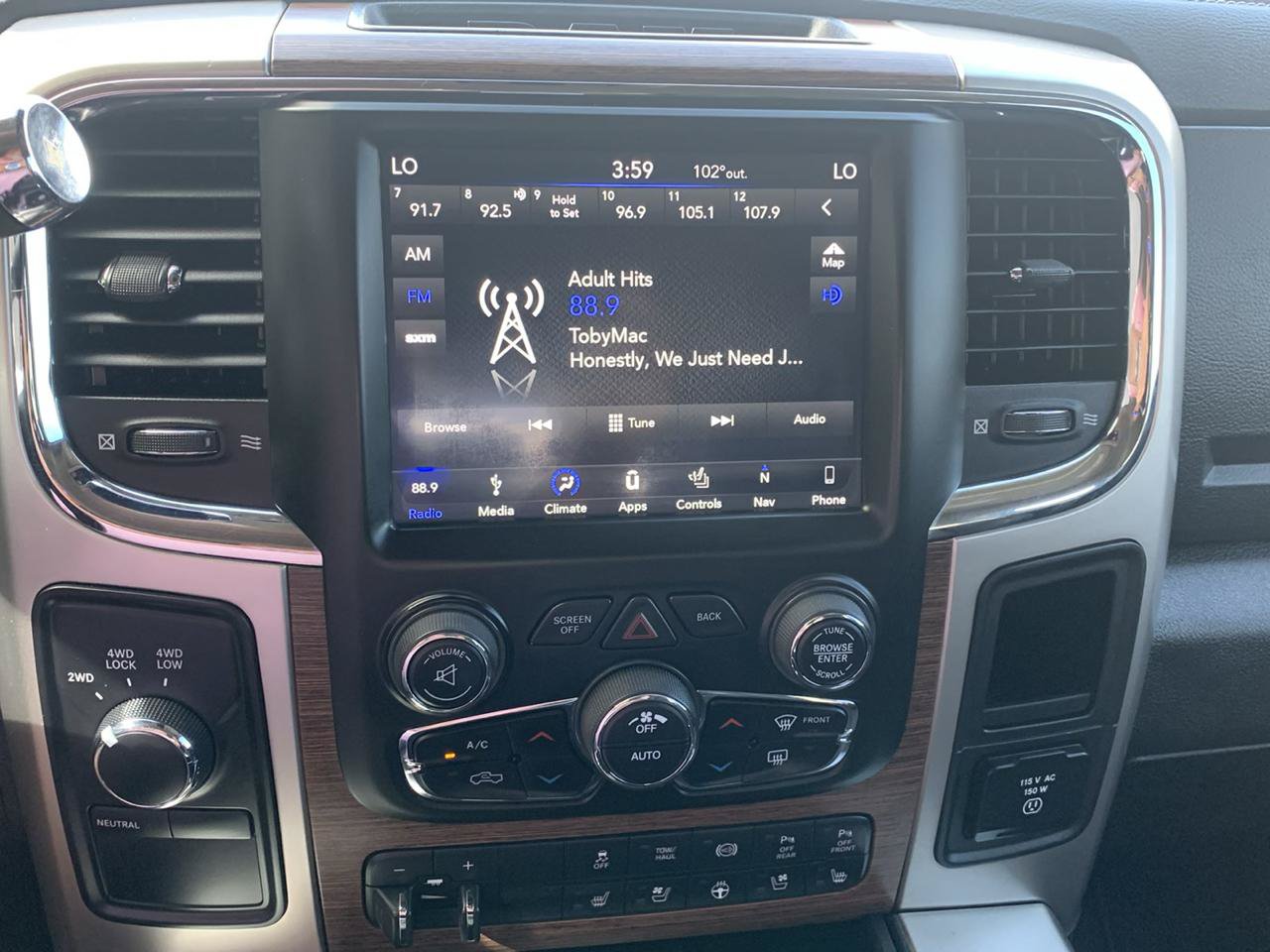 Used 2018 RAM 2500 Laramie AWD/4WD image 28