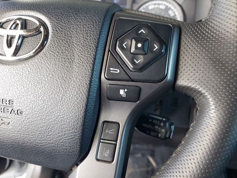 Used 2019 Toyota Tacoma TRD Off-Road RWD image 23
