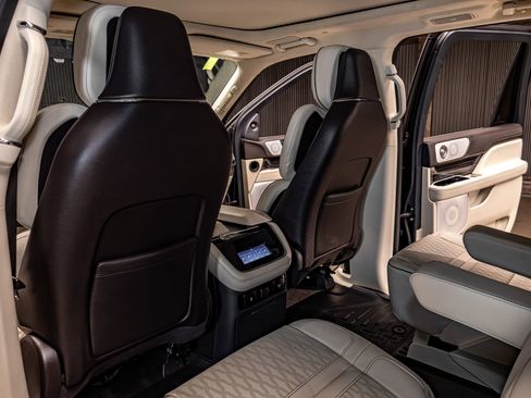 Used 2023 Lincoln Navigator L Black Label image 24